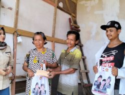 Dibantuan Uang Tunai Dari Rahmat Mirzani Djausal, Korban Kebakaran Menangis Bahagia
