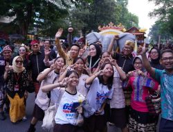 Kabupaten Pringsewu Wakili Nama Lampung Diajang Pawai Kendaraan Di Kota Surakarta