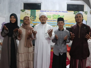 Anggota Komisi V DPRD Provinsi Lampung, Puji Sartono Isi Tausiyah Peringatan Isra Mi’raj di Jatiagung