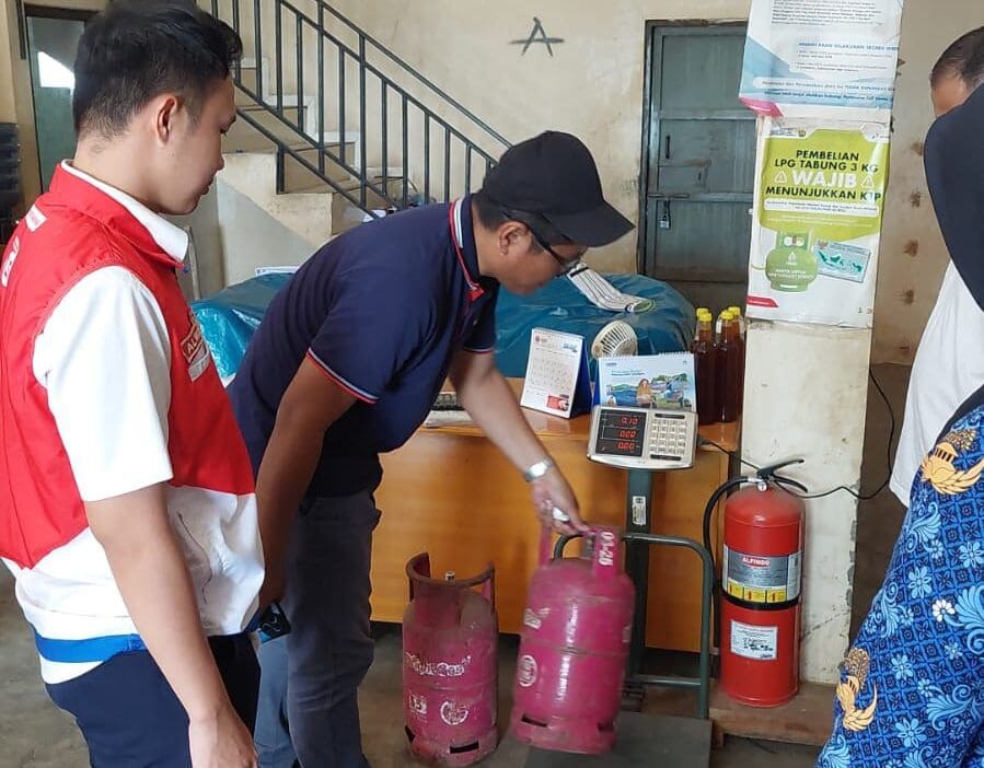 Pertamina dan Disperindag Pastikan Harga LPG 3 Kg Sesuai HET di Tanggamus